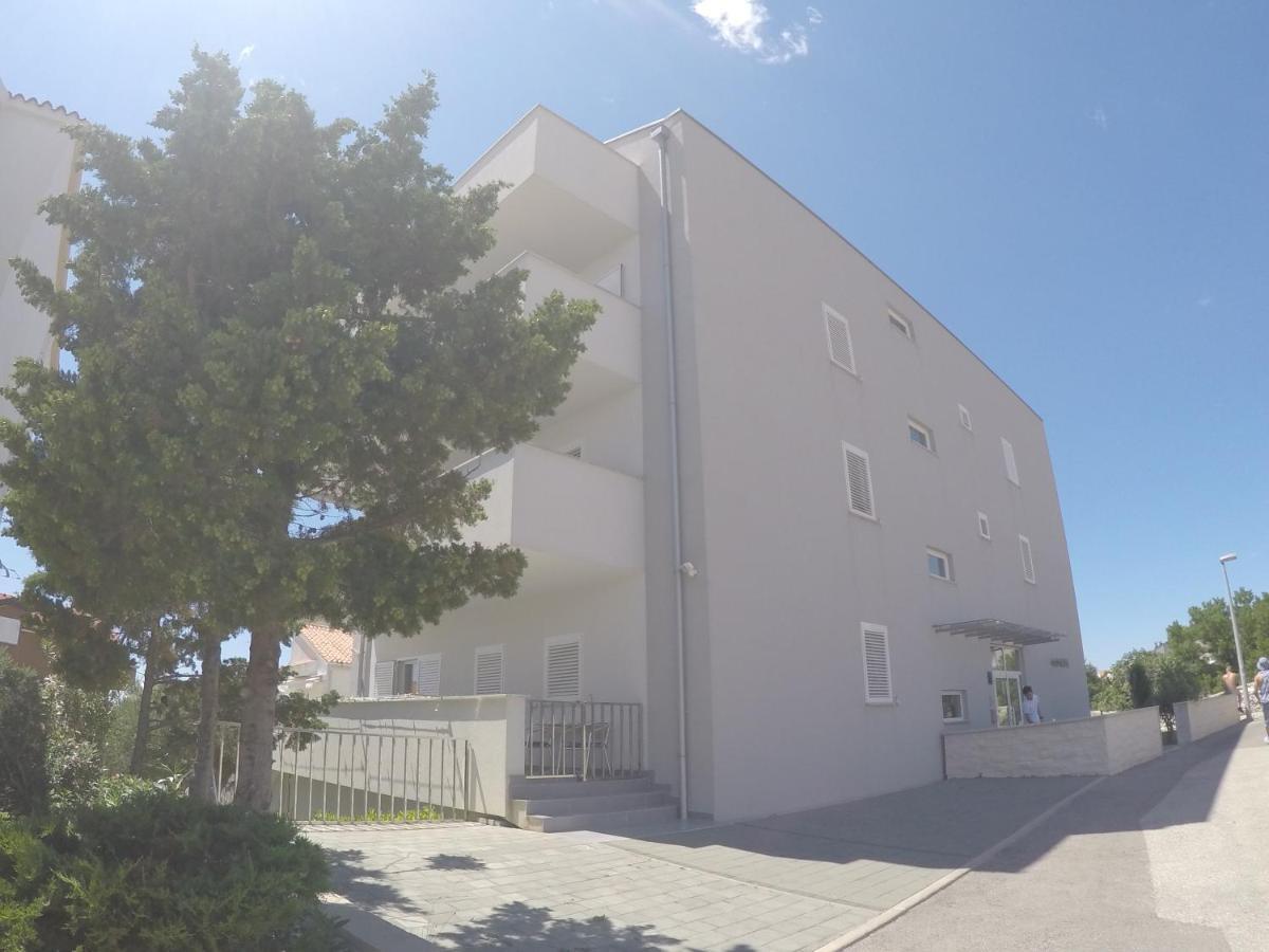 Vila Novak Novalja Exterior photo