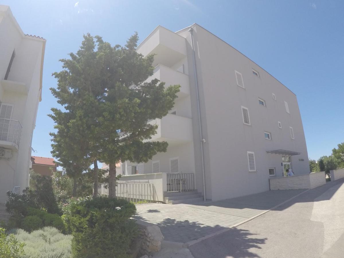 Vila Novak Novalja Exterior photo