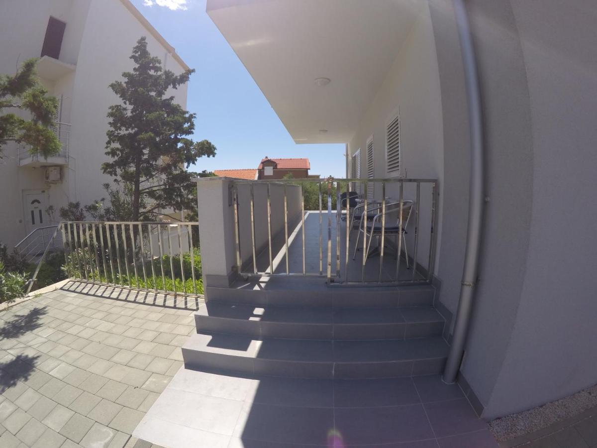 Vila Novak Novalja Exterior photo